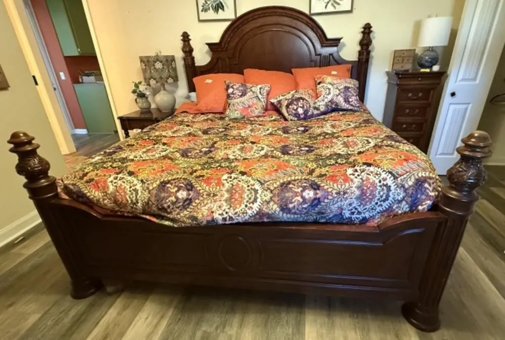 Beautiful Wood King Size Headboard/Footboard
