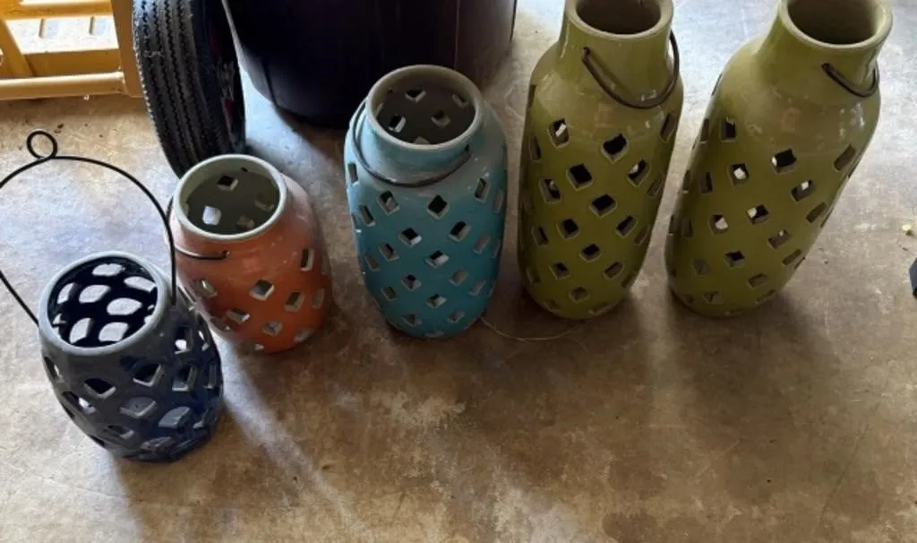 5 Ceramic Decorative Lanterns