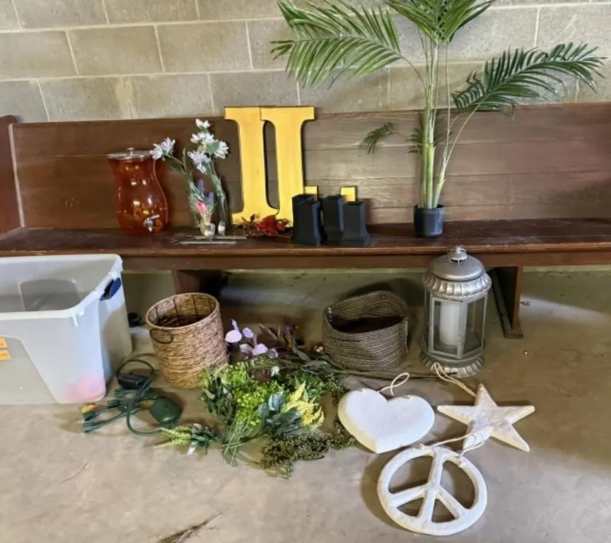 Artificial Plants/Flowers, Water Dispenser,