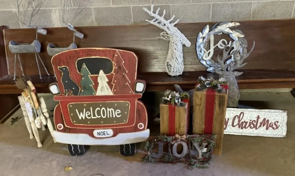 Light Up Welcome Sign, Misc. Decorative Reindeer,