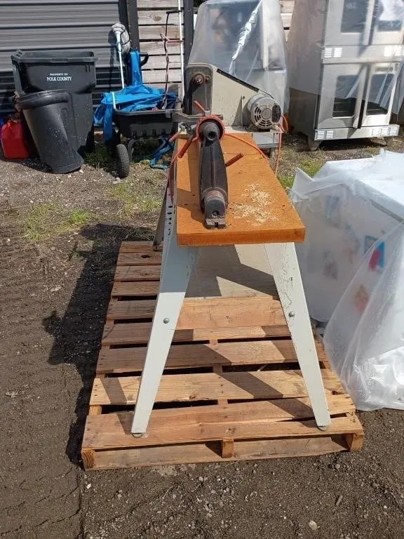 RIGID WOOD LATHE ON STAND