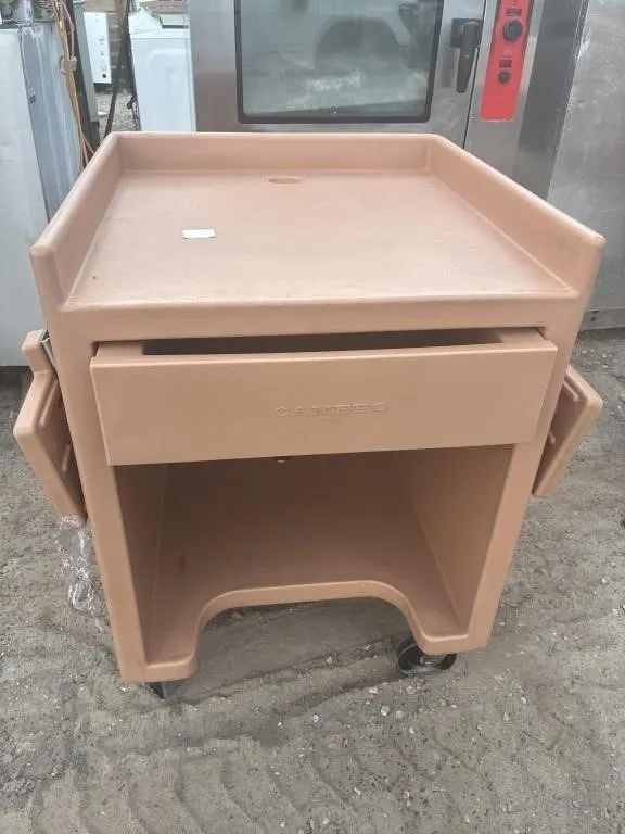X1 PLASTIC CAMCO CASHIER STAND