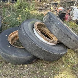 3 - 11R24.5 Tires & Rims