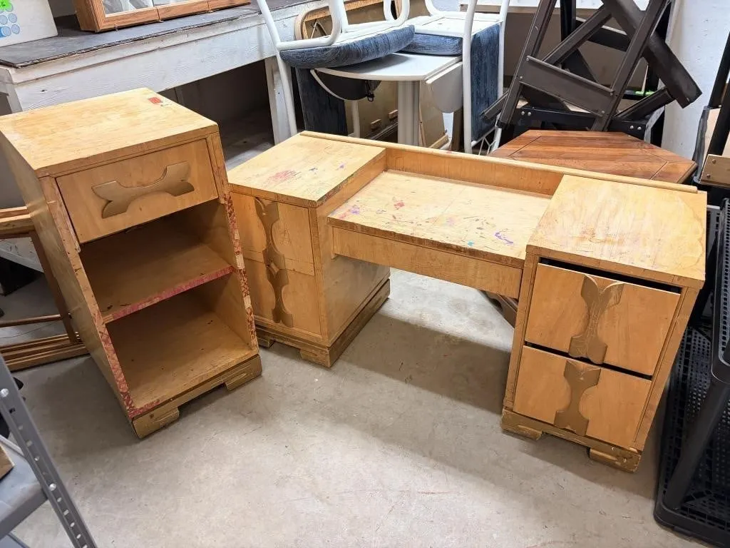 Vintage Wood Desk w/shelves