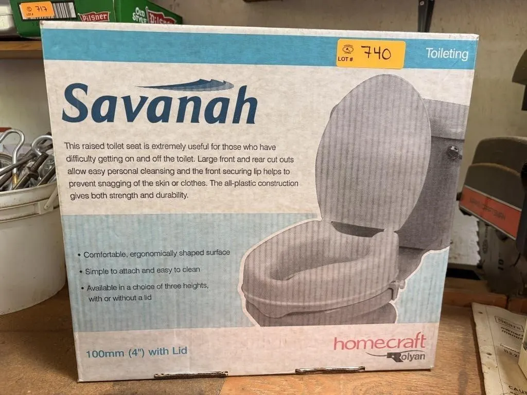 NEW* Raised Toilet Seat
