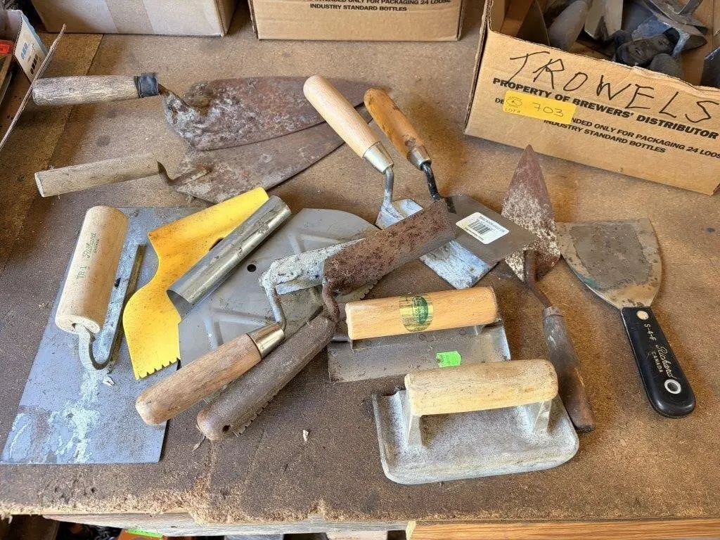 Various Trowels