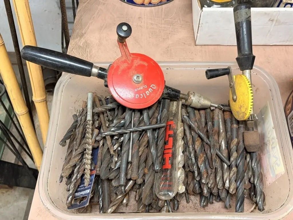 Hand Drill w/ Drill Bits