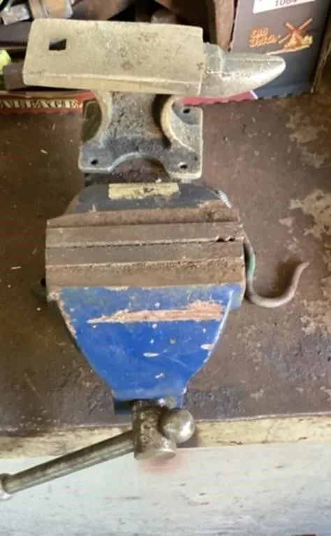 4" Vise and Small Anvil