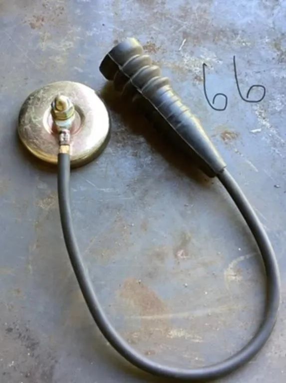 Welding cable cable magnetic ground
