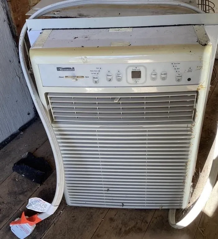 Window AC 20"H x 23" Deep x 14" Wide