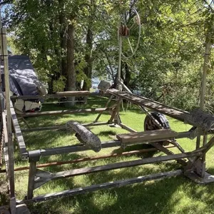 Approx 1000lb boat lift