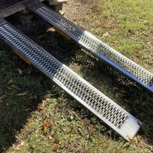 Aluminum loading ramps. 6 ft x 1 ft.
