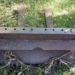 Pallet fork attachment fo NH skid steer