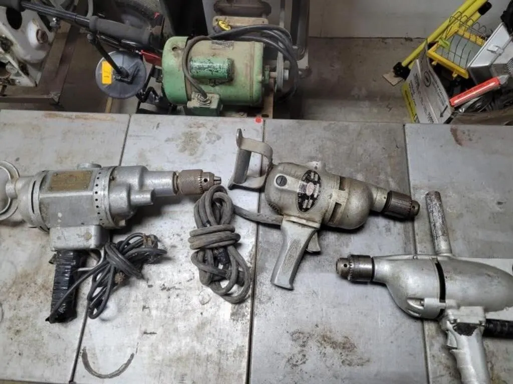 3 Vintage 1/2 Drills Sioux , Black & Decker ,