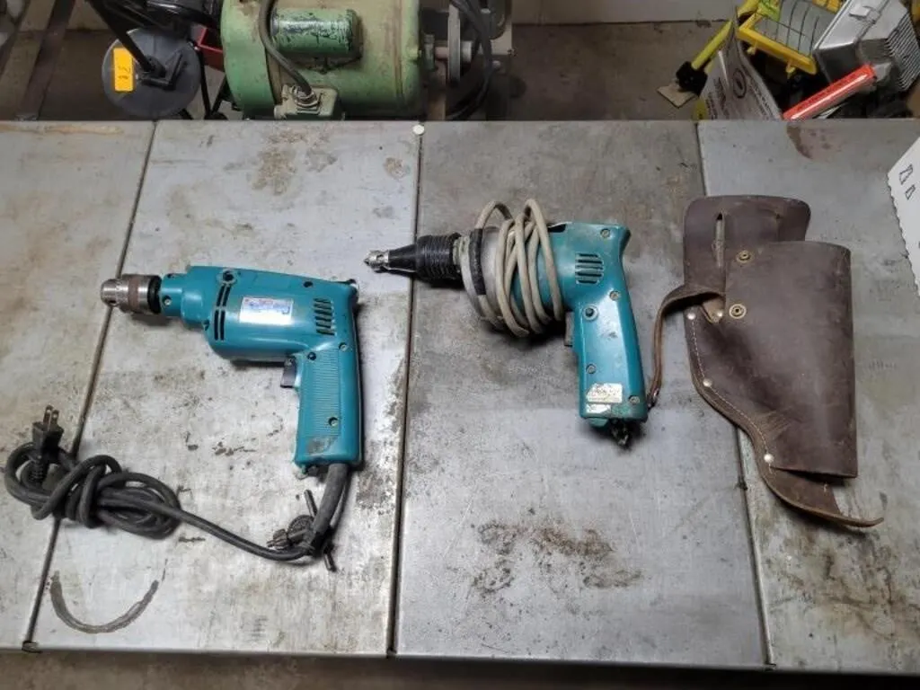 Makita 10mm Hammer Drill works , Makita