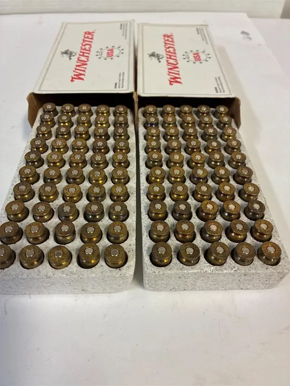 40 S&W Cal. 100 Cartridges. Reloads