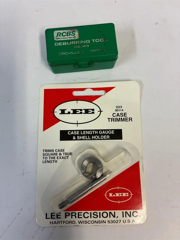 Deburring tool and case trimmer