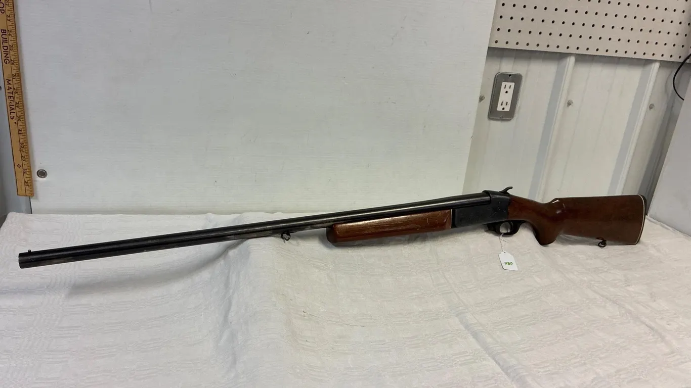CIL Model 402 12ga Shotgun S/N 471574