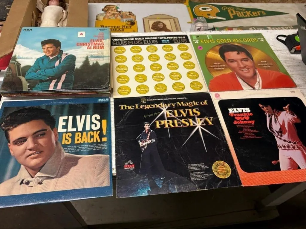 Large lot of Elvis Records
