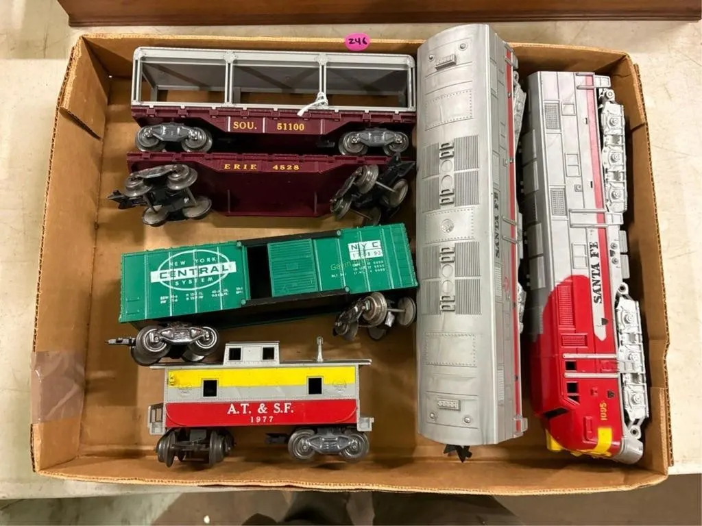 Santa Fe & other Train Cars