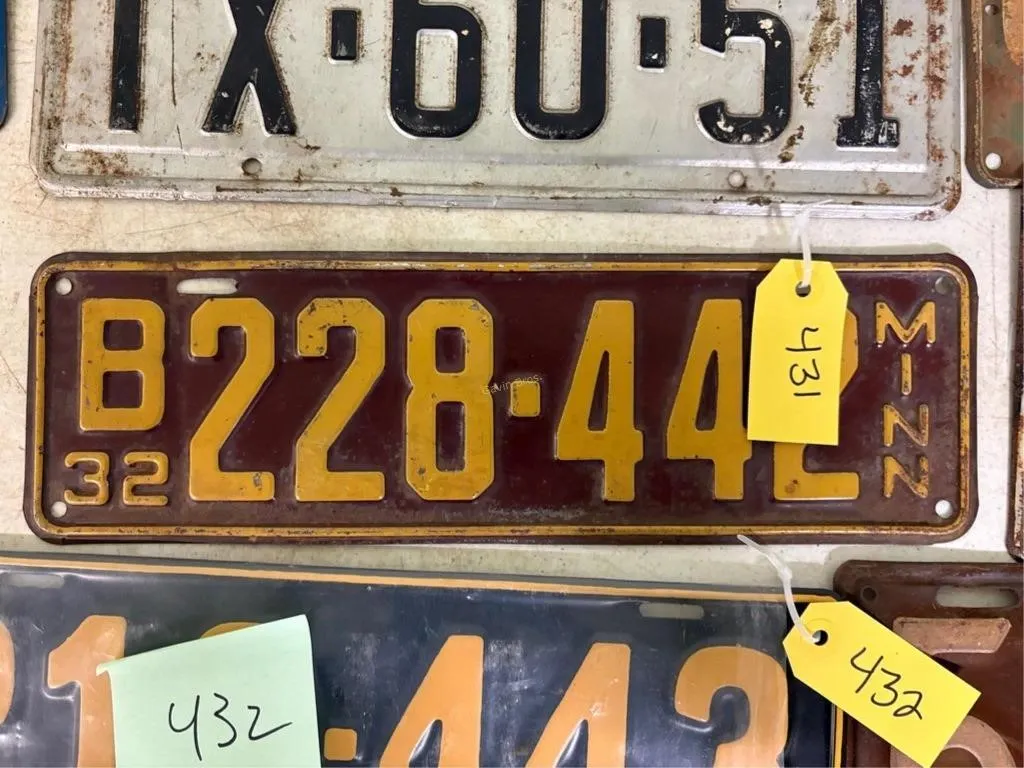 Minnesota 1932 License Plate
