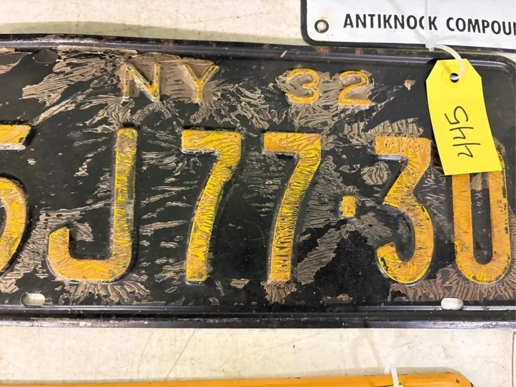 NY - 32 License Plate