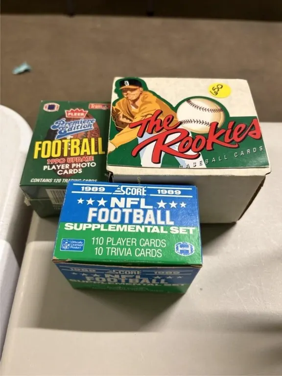 NFL & Baseball Cards