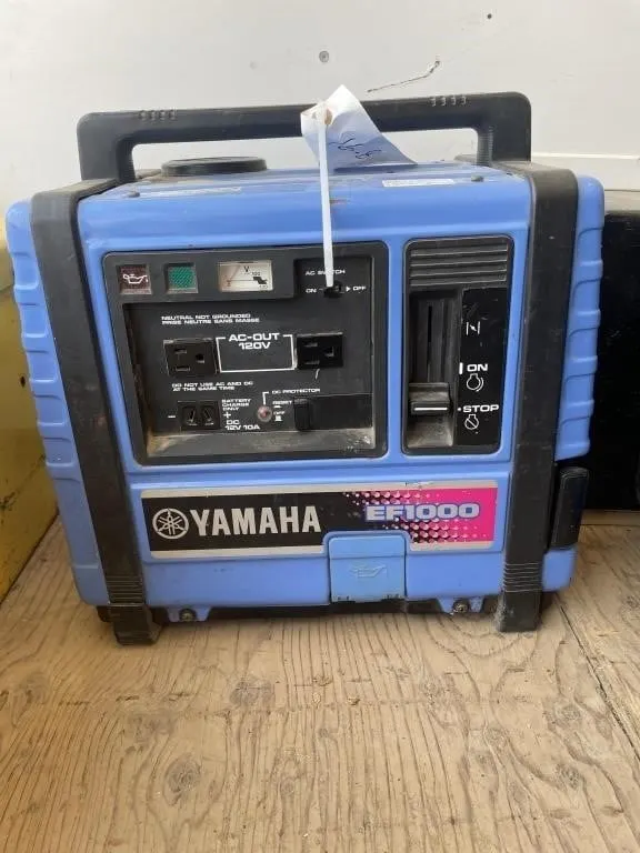 Yamaha EF1000 Generator