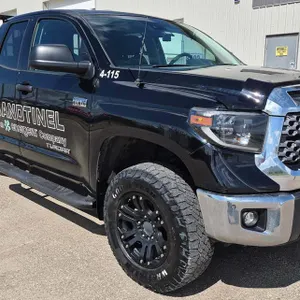 2020 Toyota Tundra SR5 4x4 CrewMax Truck
 UNRESERVED