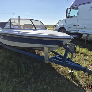 Malibu Skier Inboard Ski Boat with Trailer
 UNRESERVED