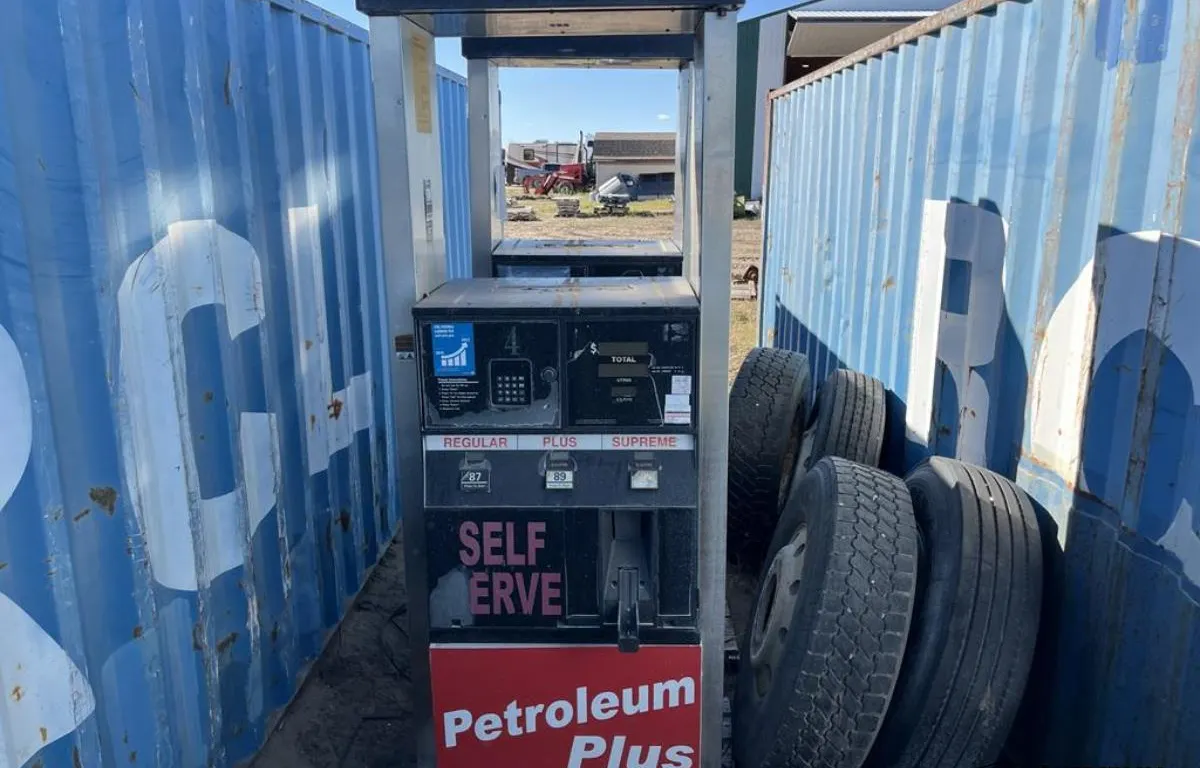 Gilbarco B78 Triple-Grade Fuel Dispenser
UNRESERVED