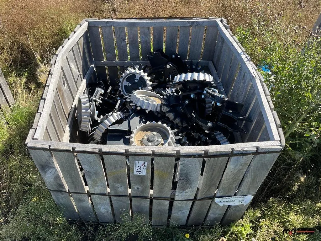 Crate of Yetter Planter Row Cleaners
UNRESERVED