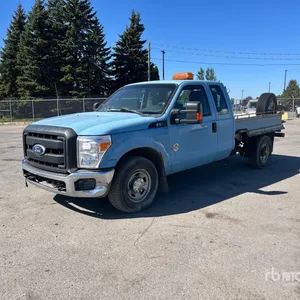 2011 Ford F-350 4x2 Extended Cab Flatbed Truck