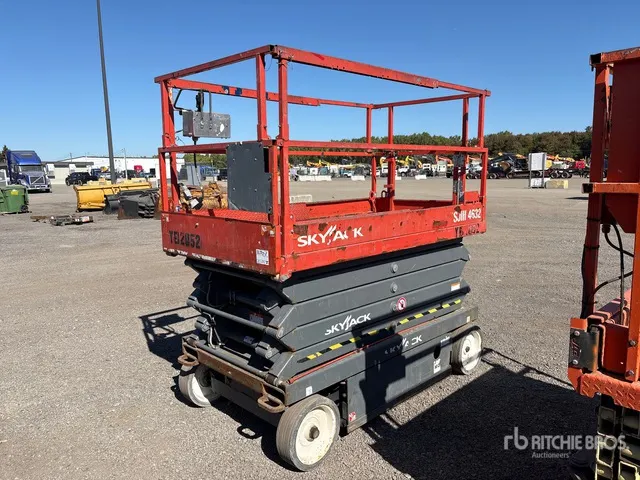 2018 Skyjack SJIII4632 Electric Scissor Lift
