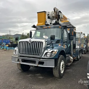 2009 International 7400 SBA 6x4 Bucket Truck