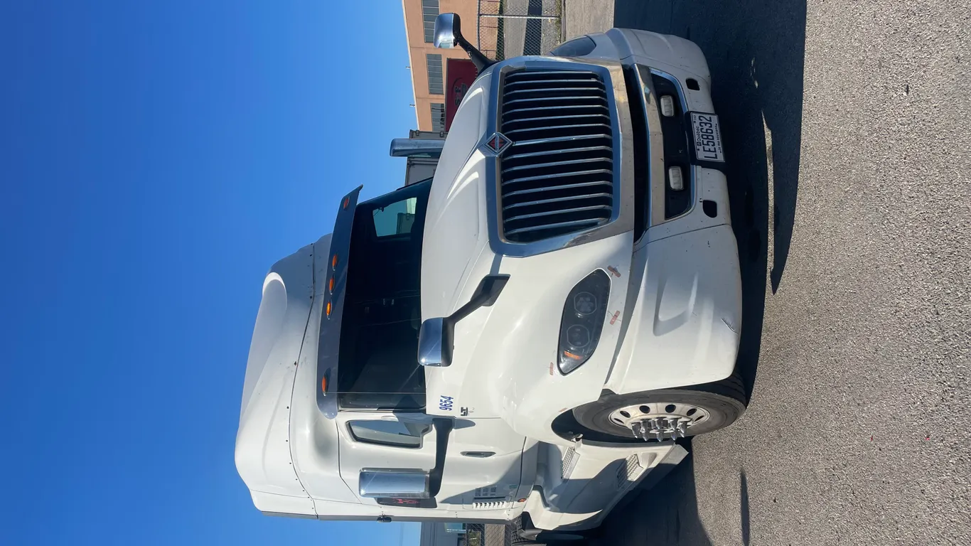 2018 International LT625 T/A Sleeper Truck Tractor