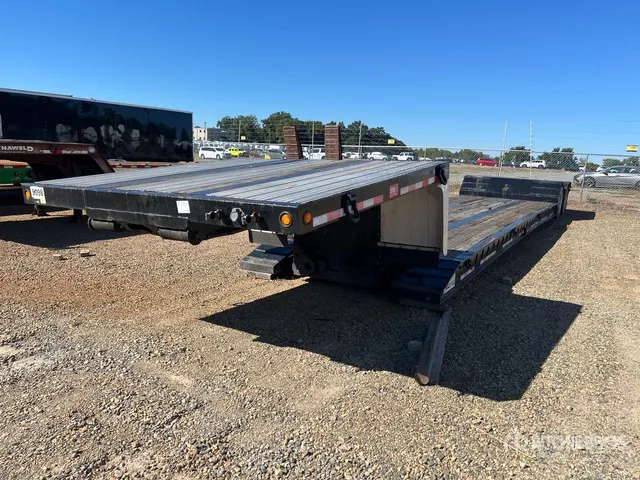 2012 Specialized XL60 40000 lb T/A Removable Gooseneck Lowboy Trailer