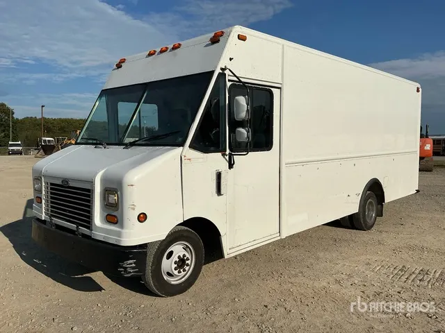 2006 Ford E-350 4x2 Step Van