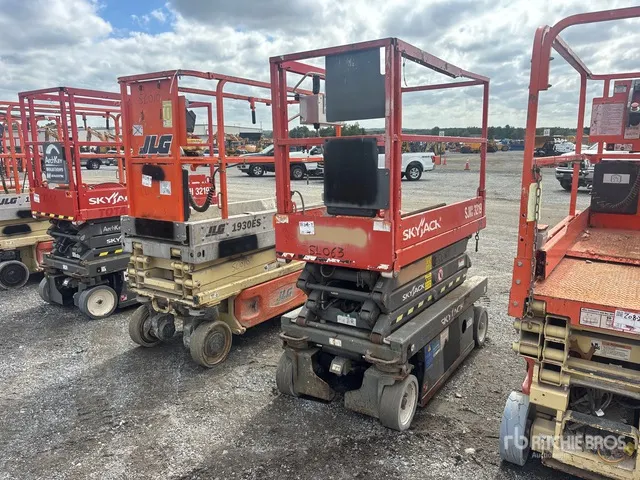 2016 Skyjack SJIII 3219 Electric Scissor Lift