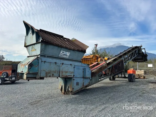 Topsoil Powerscreen Mark 2 Portable Screen Plant