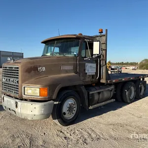 1999 Mack CH613 6x4 Flatbed Truck