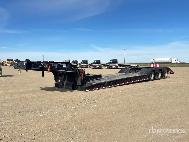 2012 Felling XF1103HDG 110000 lb Tri/A Removable Gooseneck Lowboy Trailer
