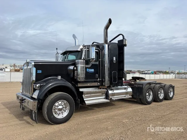2021 Kenworth W900 8x6 Logging Tri/A Sleeper Truck Tractor