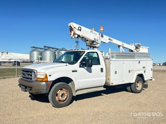 Altec 30 ft on 1999 Ford F-450 4x2 Bucket Truck