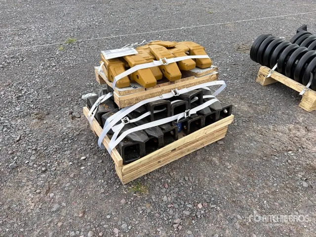 Quantity of (40) 2026 SDCH SDCH-08BTS Lote de Puntas para Cucharon (Sin Usar) / Bucket Teeth - Fits Cat 320D - 323D - 320GC - 323GC (Unused)