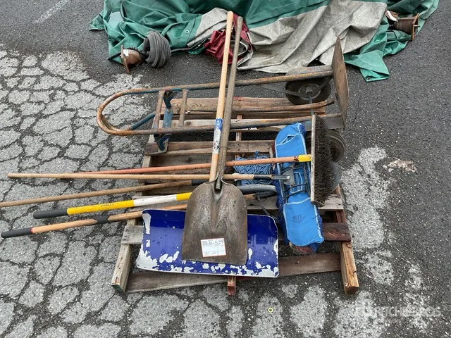 Quantity of Hand Tools