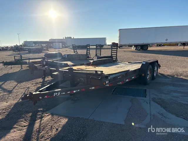 2012 PJ Trailers 18 ft T/A Equipment Trailer