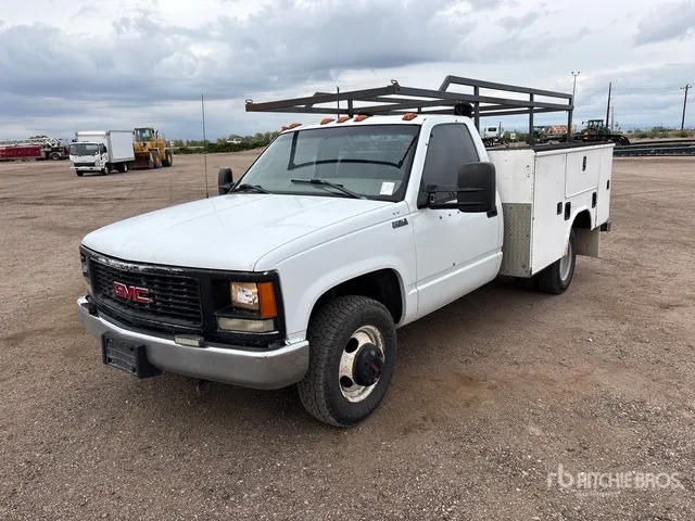 2000 GMC 3500 4x2 Utility Truck