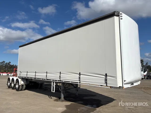 2005 MaxiTrans 9.8 m Tri/A B-Double Lead Curtain Side Trailer