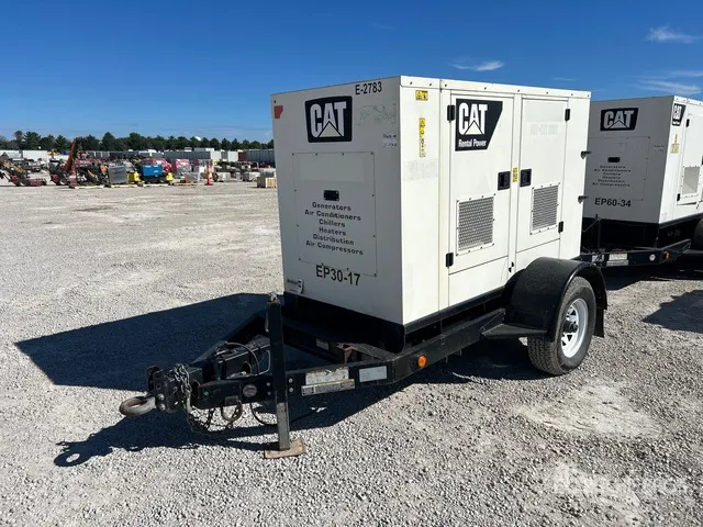2013 Cat XQ30-8 27 kW Mobile Generator Set
